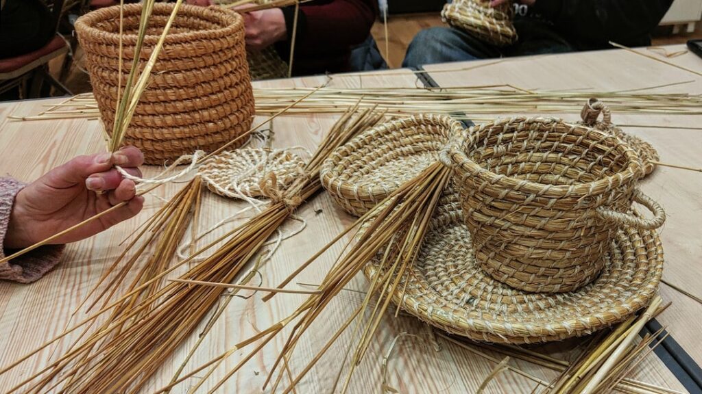 Straw weaving class
