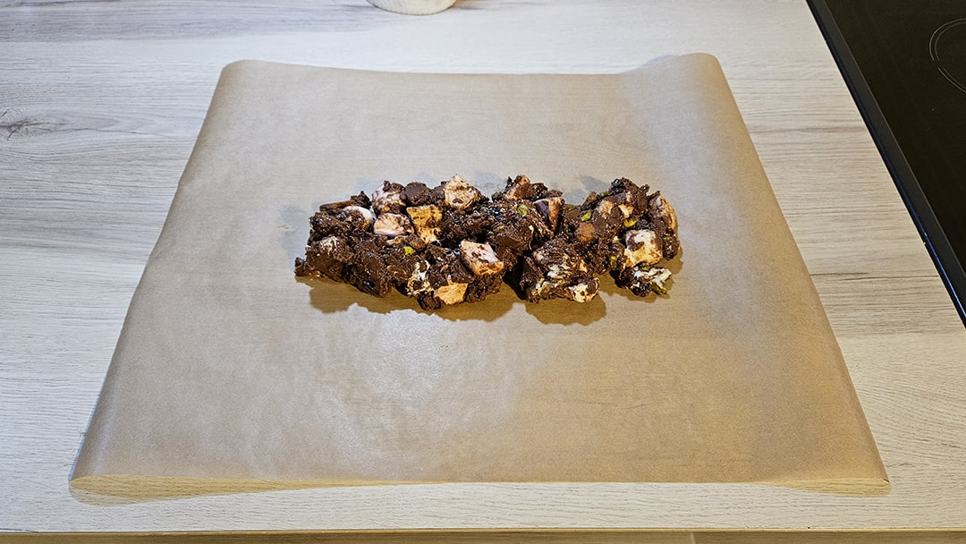 The rocky road mix laid out on greaseproof paper