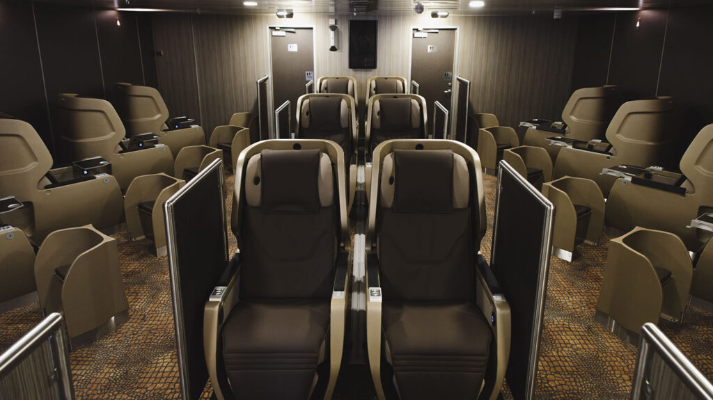 Lie Flat lounge overview