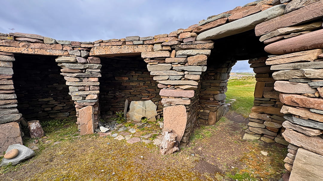 Exploring structures in Scatness