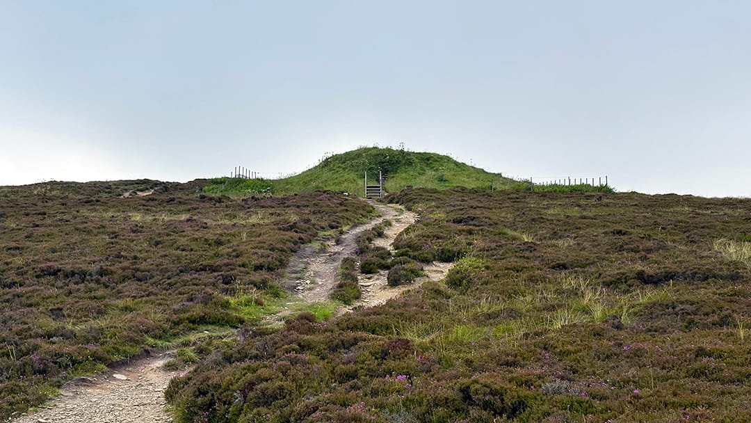 The path on approach to Cuween Hill Chambered Cairn