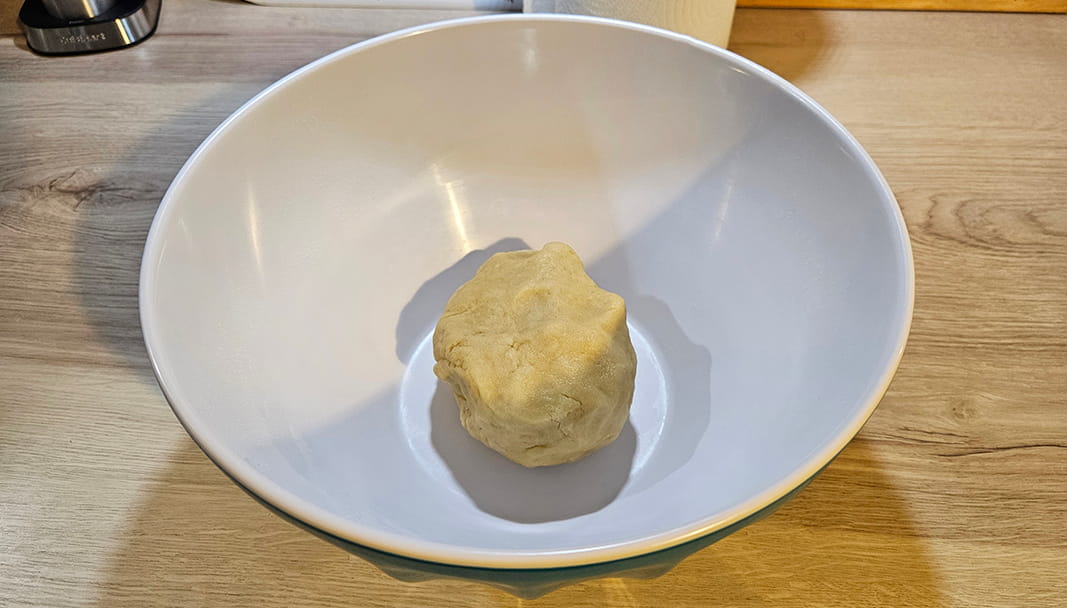 Combine the flour, salt, bicarbonate of soda, butter and water together until it forms a dough