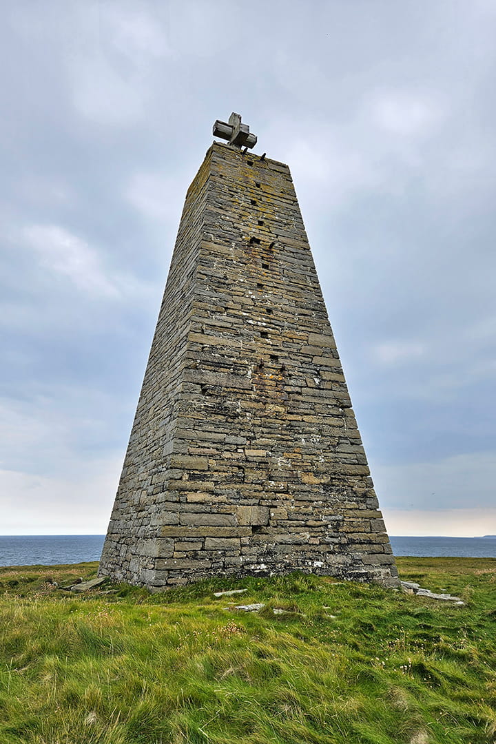 The beacon at Rose Ness